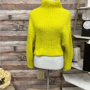 Express Chartreuse Fuzzy Knit Turtleneck Sweater XXS